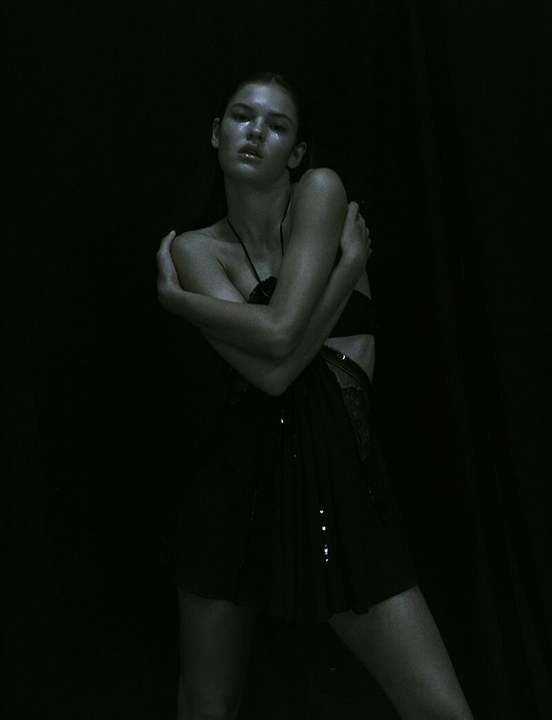 Chân dài 2k sắc lạnh nhưng vô cùng quyến rũ ảnh 5