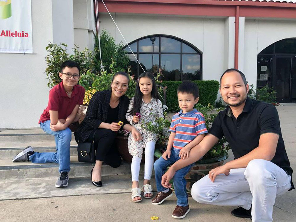 Ca sĩ Hồng Ngọc khoe ảnh nuôi gà, thả cá chống dịch trên đất Mỹ ảnh 8