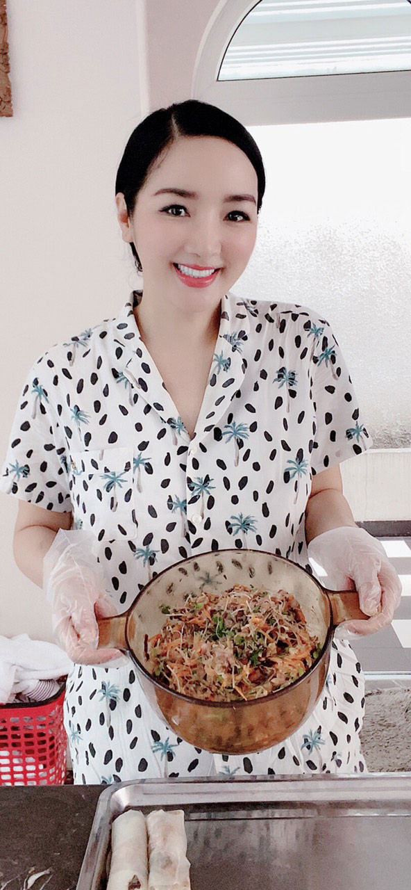 Cuộc sống cách ly trong biệt thự triệu đô của Hoa hậu Đền Hùng Giáng My ảnh 1