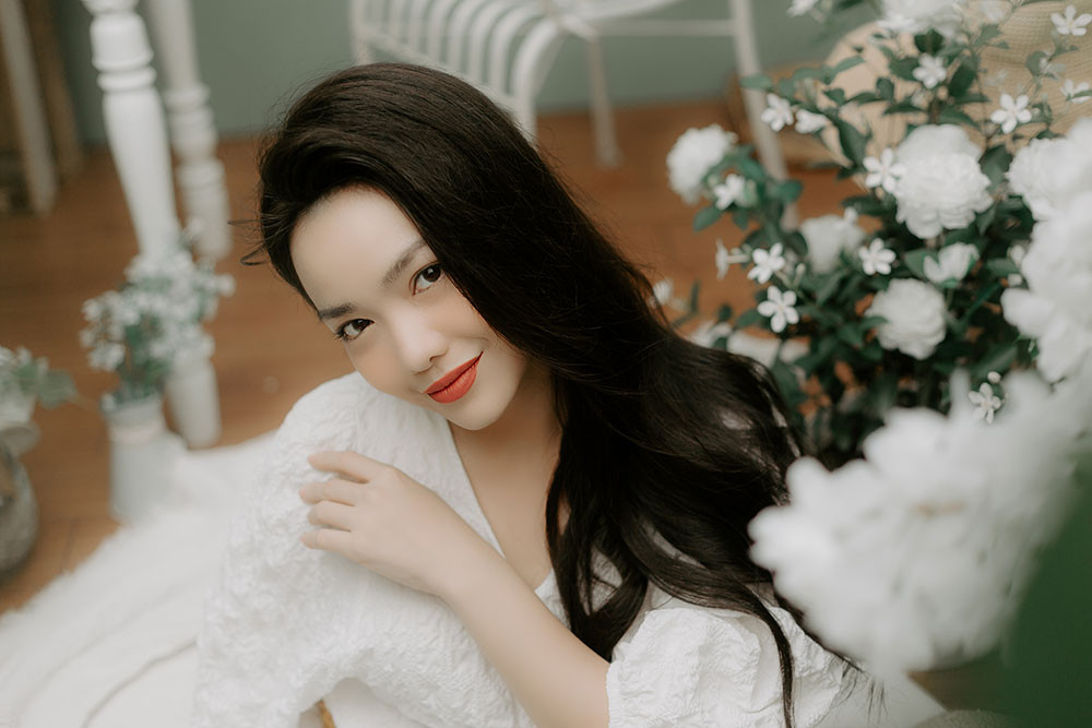 Hồng Kim Hạnh được fan ví như ‘Tiểu Long Nữ phiên bản Việt’ trong MV mới ảnh 3