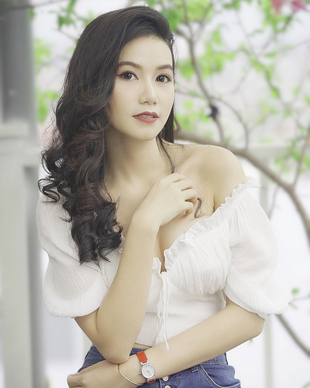 Giải mã cô gái ‘thiếu liêm sỉ’ nhất ‘Hoa hồng trên ngực trái’ ảnh 3