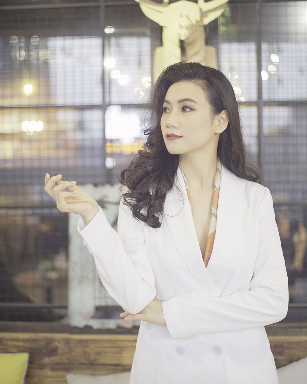 Giải mã cô gái ‘thiếu liêm sỉ’ nhất ‘Hoa hồng trên ngực trái’ ảnh 2