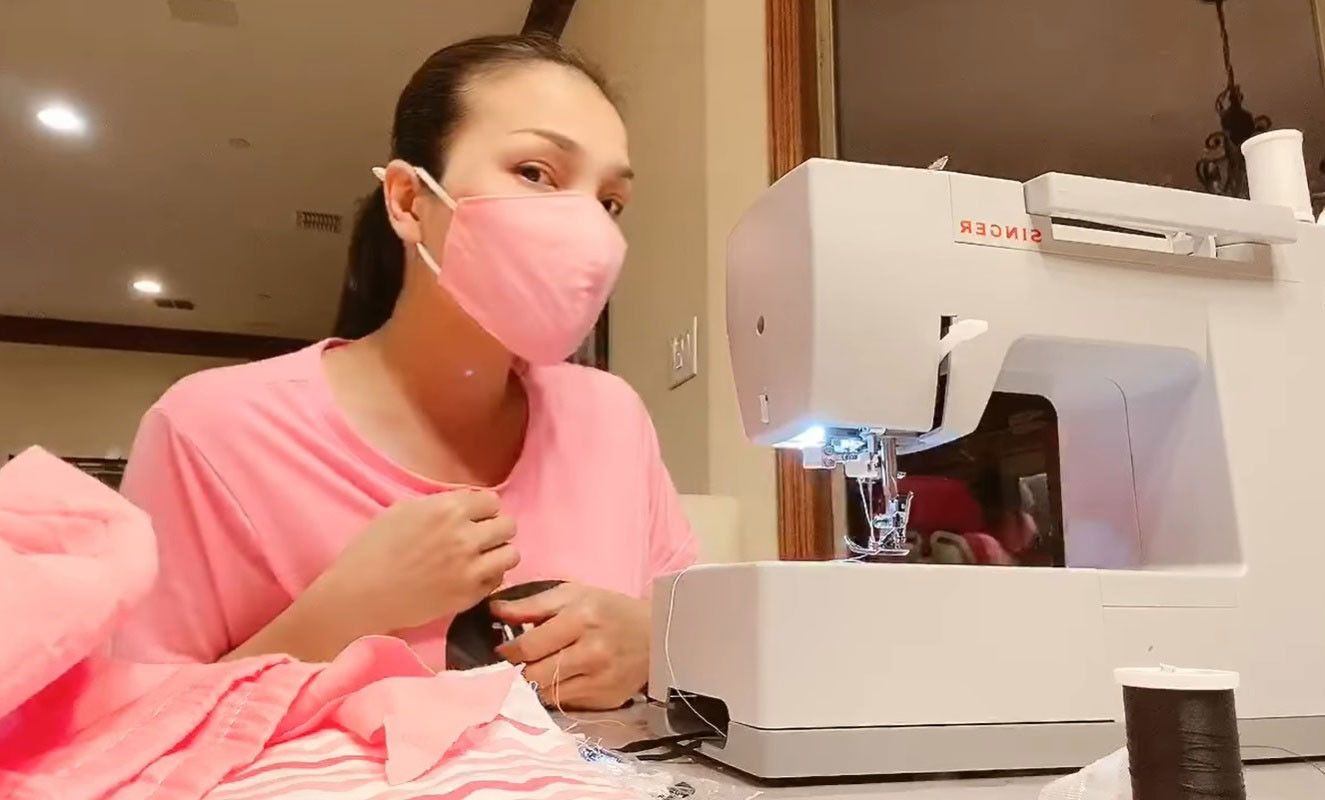 Hồng Ngọc sắm máy khâu tự may khẩu trang chống dịch ‘xịn sò’ ảnh 2