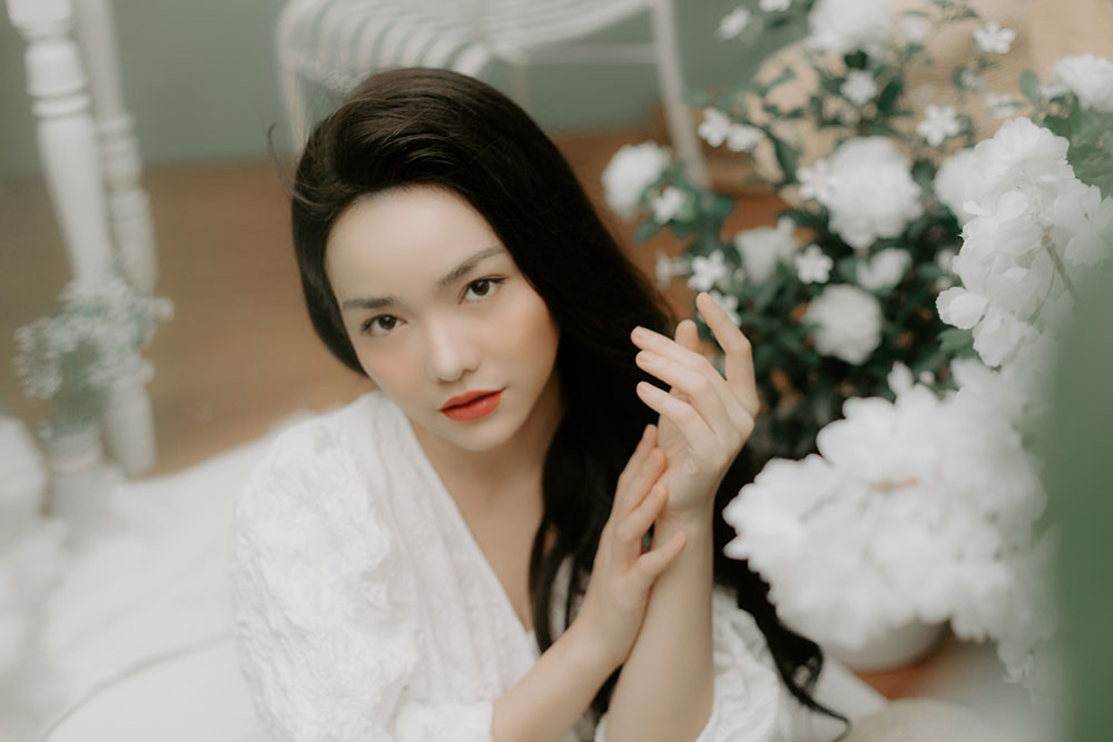 Hồng Kim Hạnh được fan ví như ‘Tiểu Long Nữ phiên bản Việt’ trong MV mới ảnh 4