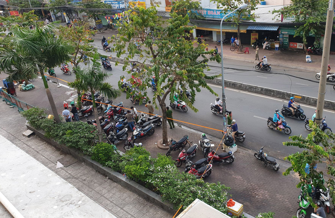 Hai nữ sinh lớp 10 rơi lầu chung cư đã bỏ nhà đi nhiều ngày ảnh 1