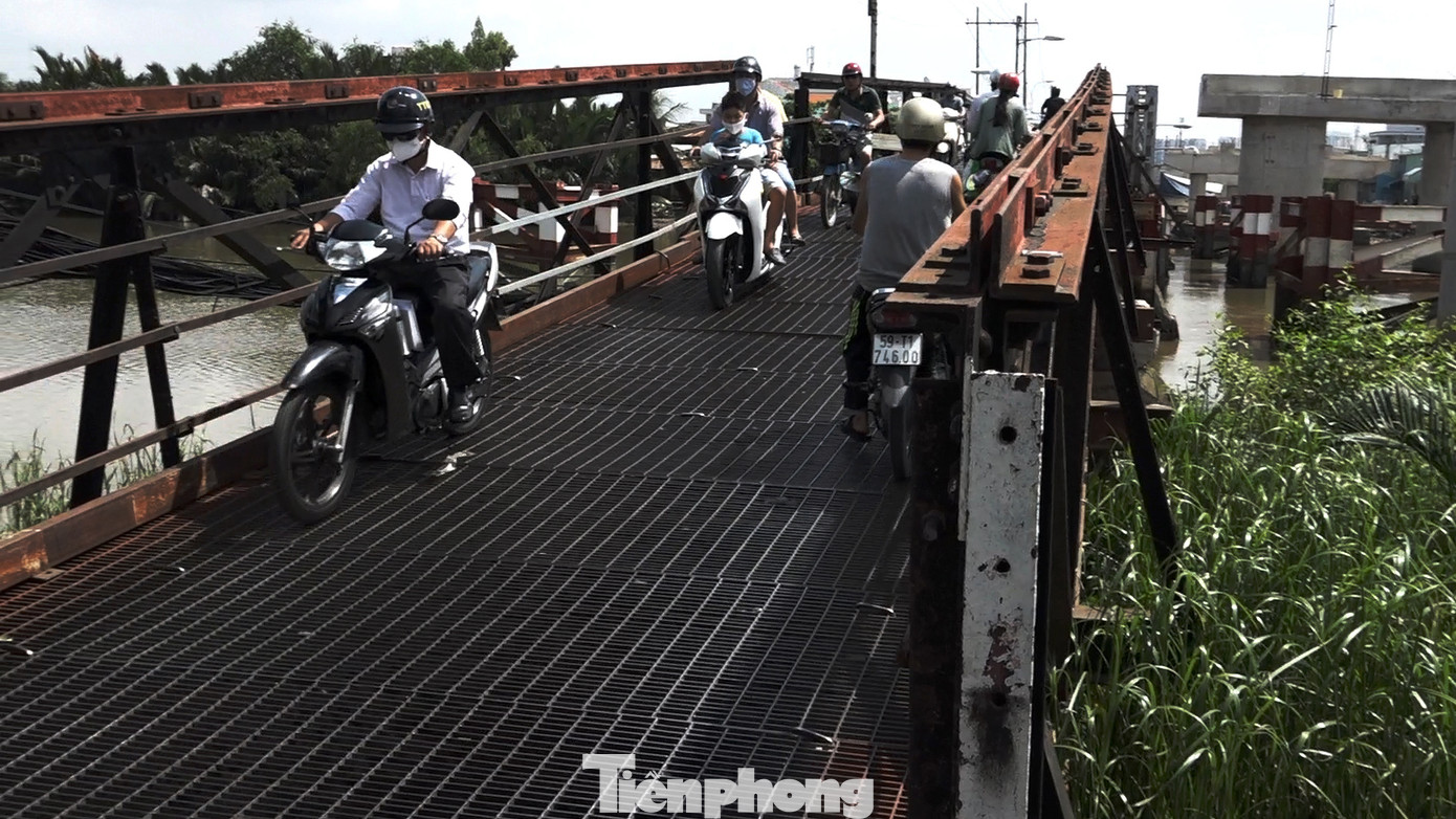 Người dân TPHCM 20 năm mòn mỏi chờ một cây cầu ảnh 4