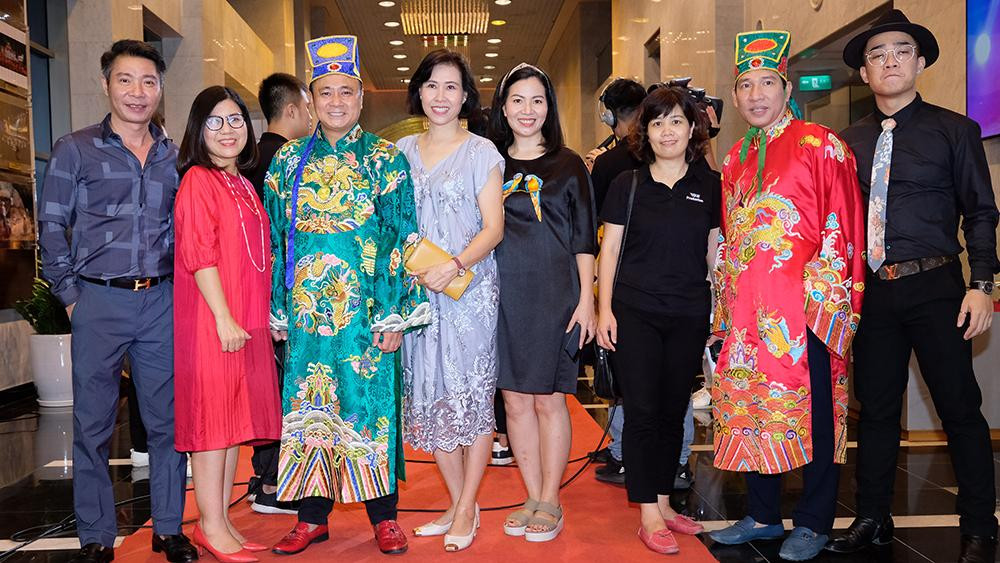 Dàn nghệ sĩ Táo Quân trở lại VTV Awards 2020. Ảnh: HOÀNG MẠNH THẮNG Hồng Diễm, Phương Oanh, dàn nghệ sĩ Táo quân hâm nóng thảm đỏ VTV Awards 2020 ảnh 2