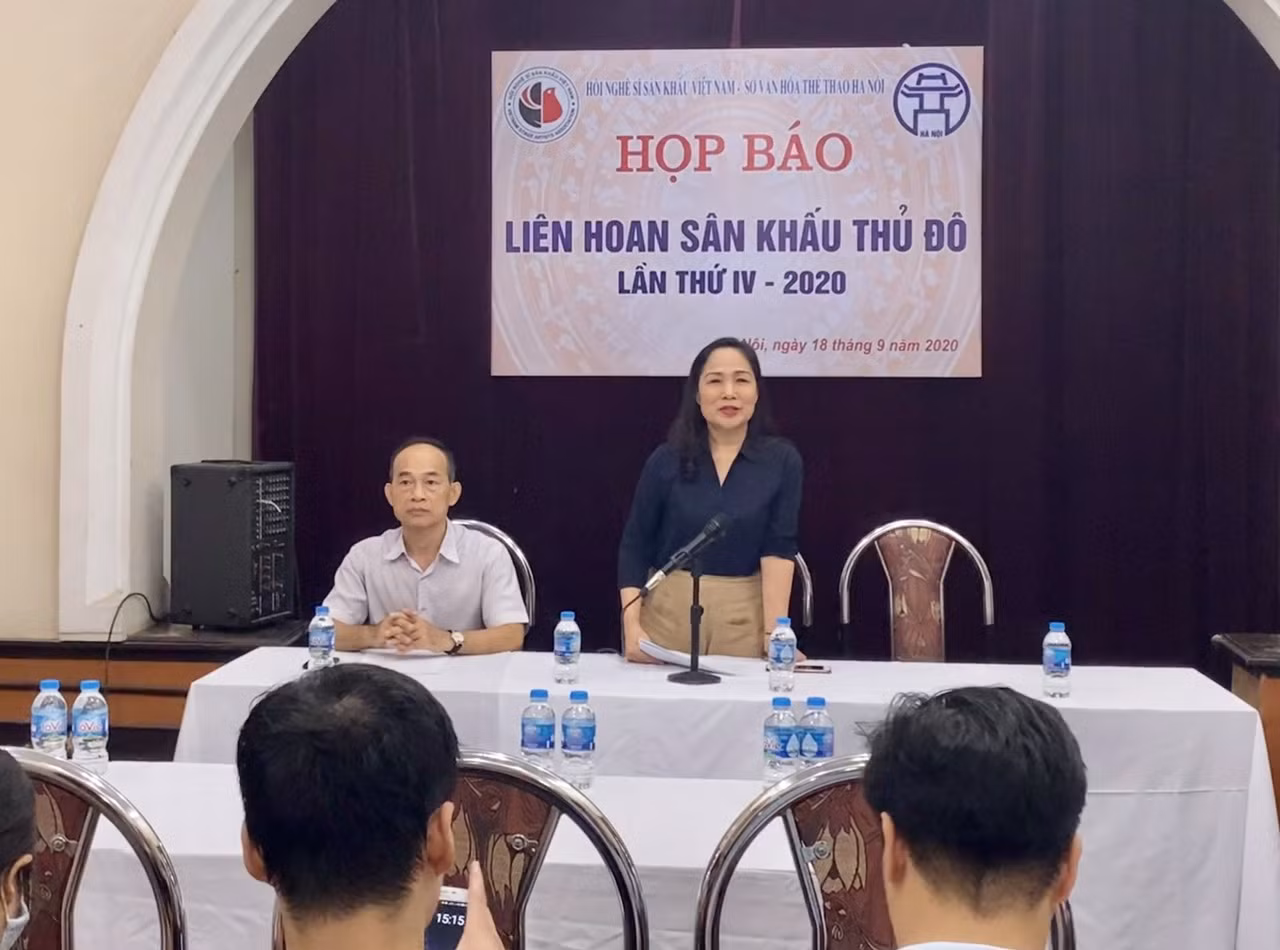 NSND Thúy Mùi: Không có chuyện mưa huy chương vàng ảnh 1