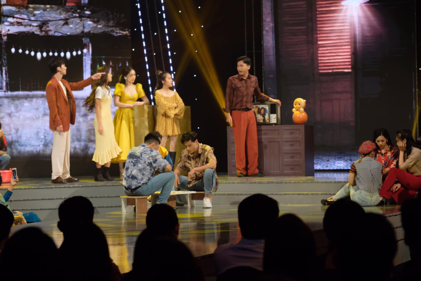 VTV Awards: ‘Hoa hồng trên ngực trái’ thắng, Xuân Nghị-Hồng Diễm ẵm giải diễn xuất ảnh 4