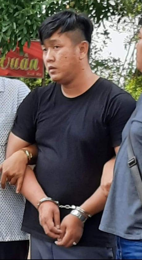 Bắt quả tang Thiếu úy công an nhận hối lộ ảnh 1