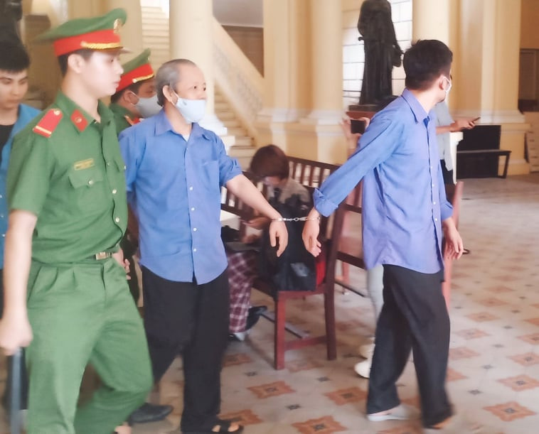 Cựu trưởng ban bồi thường giải phóng mặt bằng quận 1 hầu tòa ảnh 2