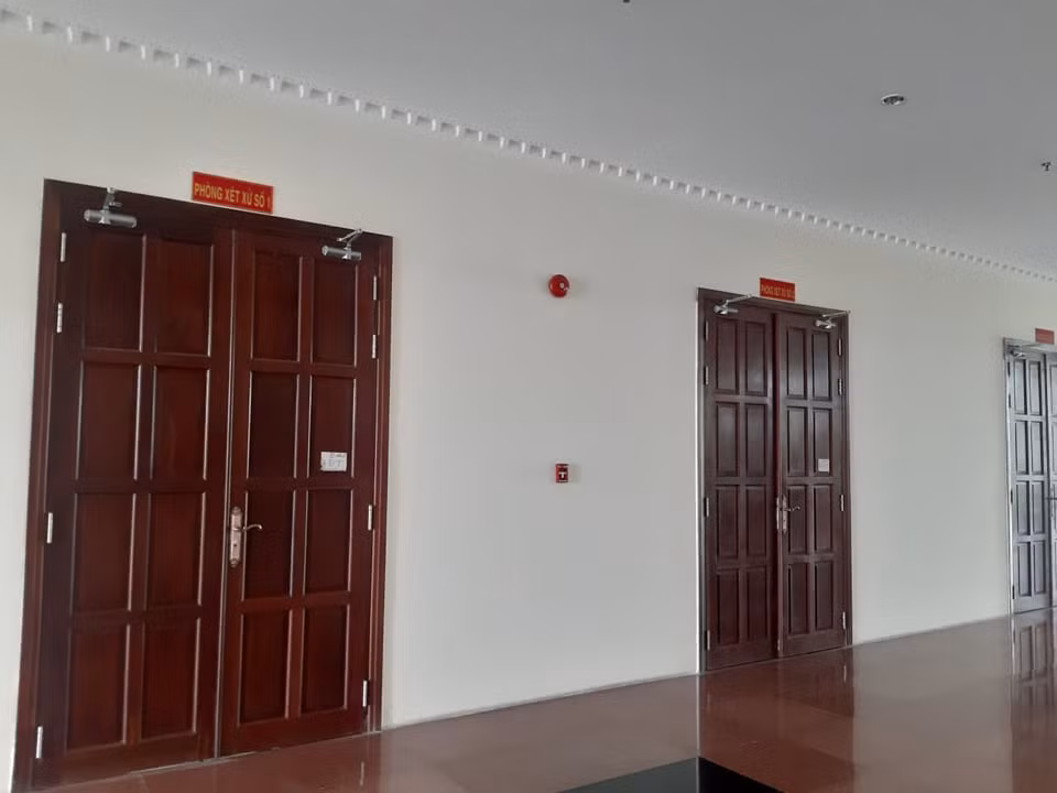 Đang giám đốc thẩm vụ bị cáo ‘sáng tuyên án chiều nhảy lầu tử vong’ ảnh 1