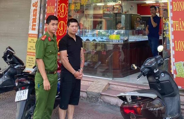 Hai người lính, 4 thập kỷ oan sai đòi bồi thường ảnh 3