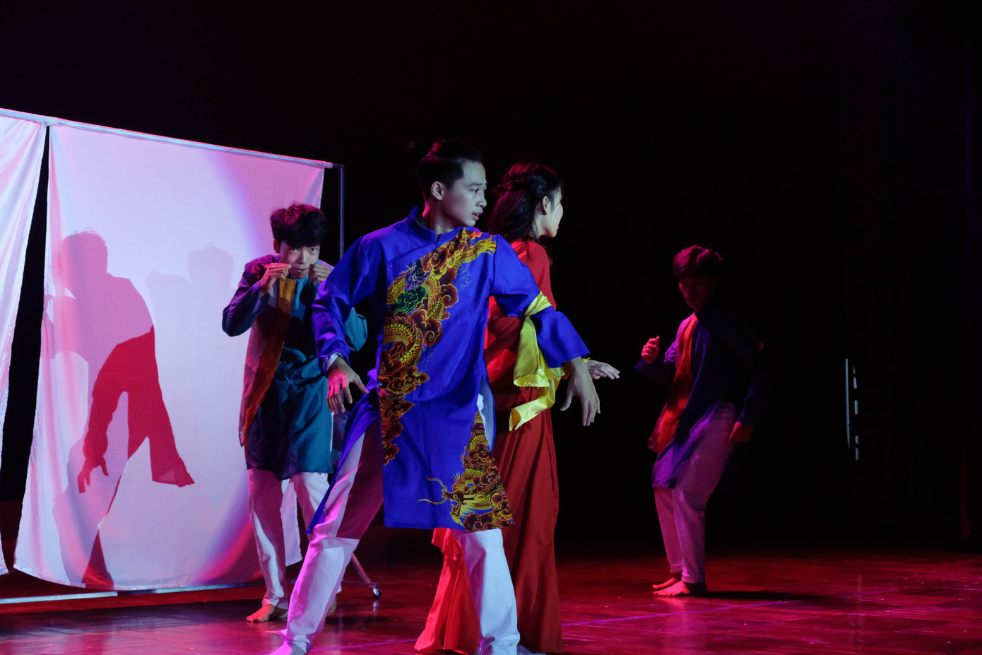 Ams Ambassador 2020: Mãn nhãn với sân khấu ngập tràn cảm xúc của các Amser ảnh 4