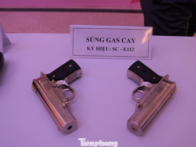 Cận cảnh một số trang bị, vũ khí của lực lượng công an nhân dân ảnh 3