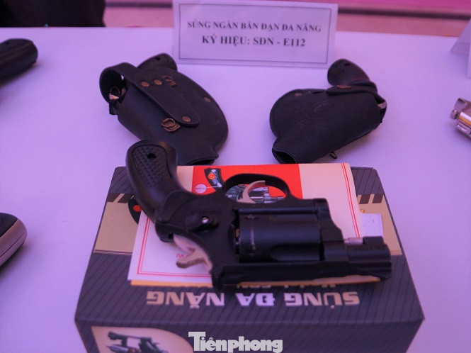 Cận cảnh một số trang bị, vũ khí của lực lượng công an nhân dân ảnh 7
