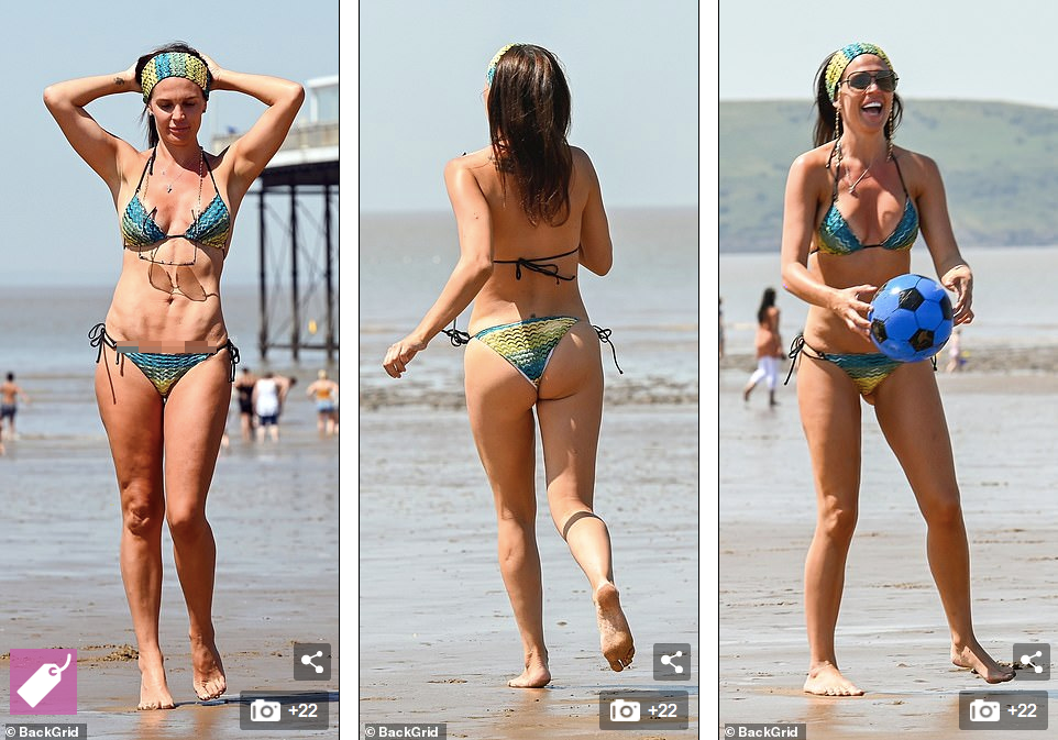 Cựu hoa hậu Anh mặc bikini bé xíu, tình tứ chồng ở biển ảnh 9