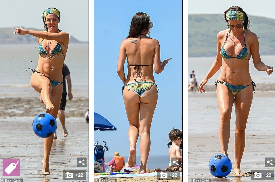 Cựu hoa hậu Anh mặc bikini bé xíu, tình tứ chồng ở biển ảnh 4