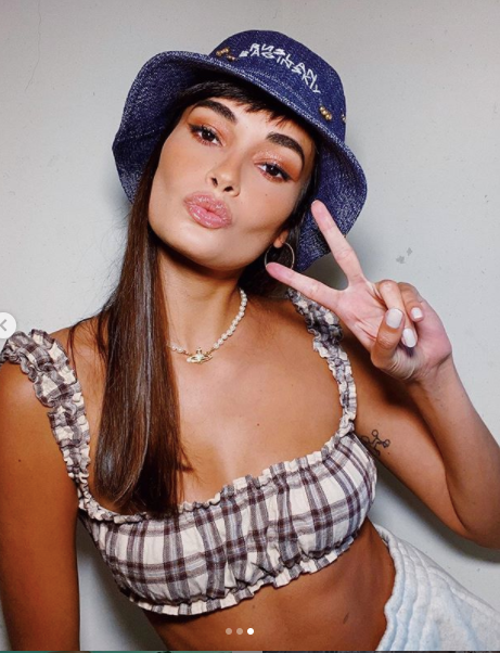 Gizele Oliveira khoe body nuột nà tuyệt mỹ với nội y ren xuyên thấu ảnh 8