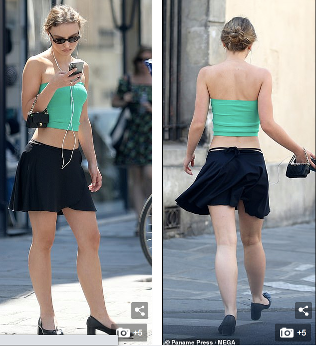 Con gái Johnny Depp 'thả rông' táo bạo trên phố ảnh 3