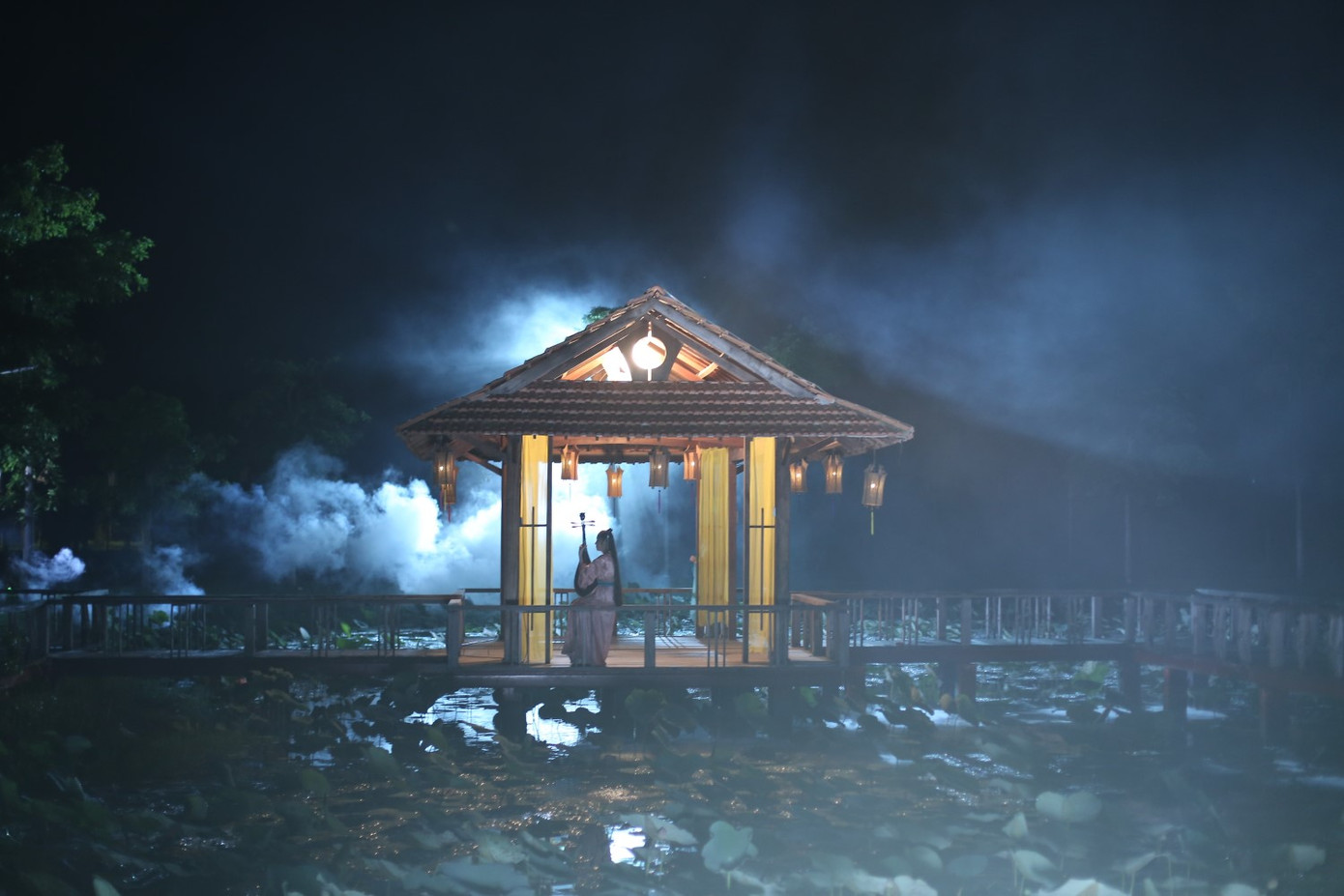 Sunny Đan Ngọc tái hiện truyện Kiều trong MV 2 tỷ đồng ảnh 12