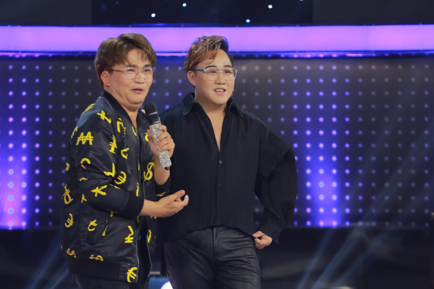 Trấn Thành đòi bỏ về không ghi hình vì Trung Quân Idol muốn khoe body ảnh 3