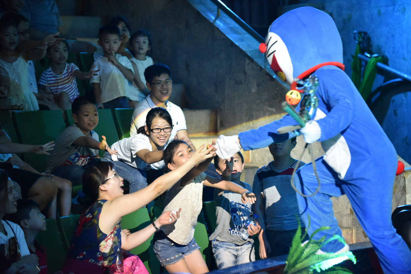 Doraemon phiên bản trong mơ sẽ tặng những phần quà thú vị cho trẻ em. Lạc vào thế giới rừng xanh cùng binh đoàn “siêu thú“ ảnh 6