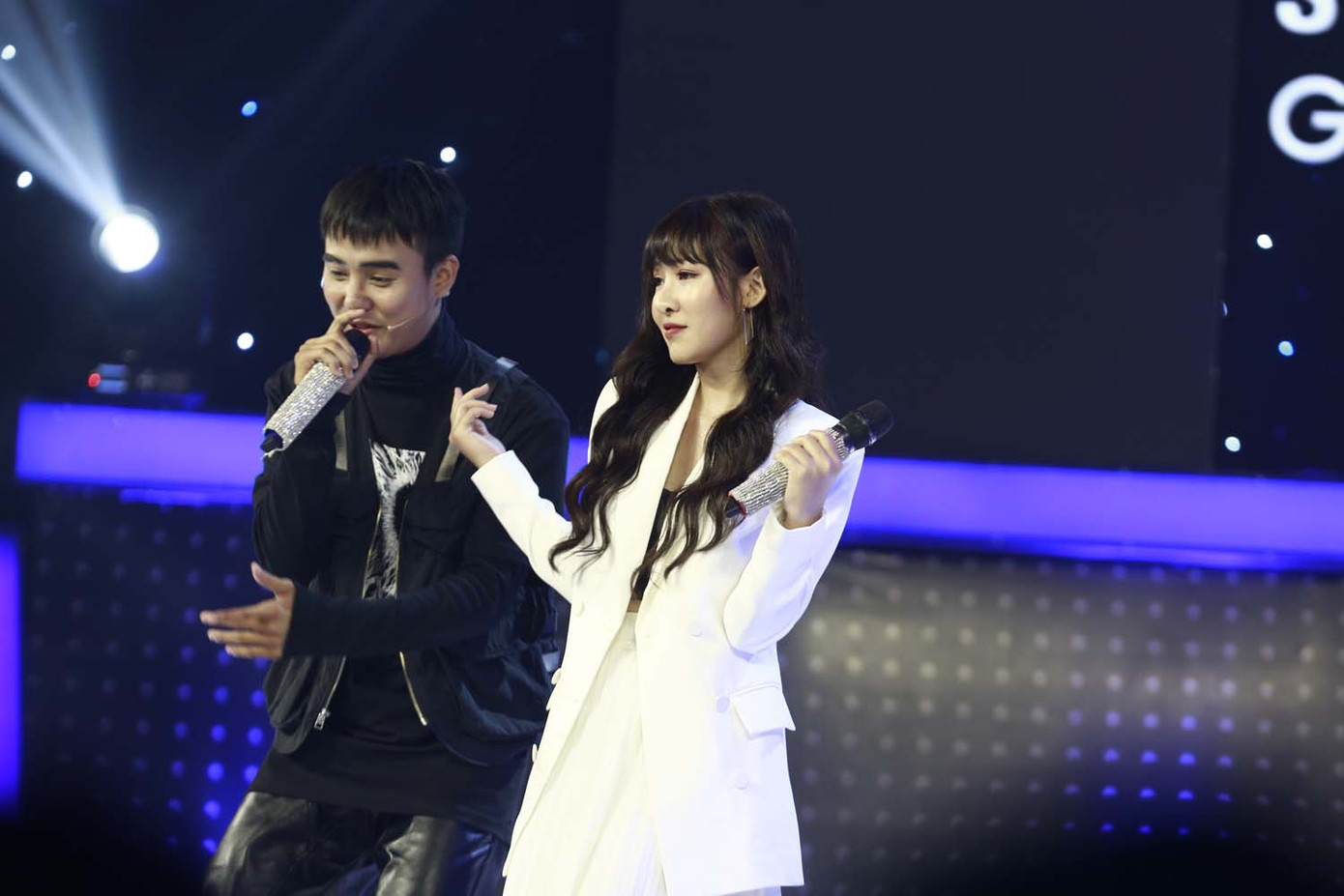 Trường Giang “cà khịa cực gắt” Văn Mai Hương, Nhã Phương bất ngờ được "triệu hồi" ảnh 7