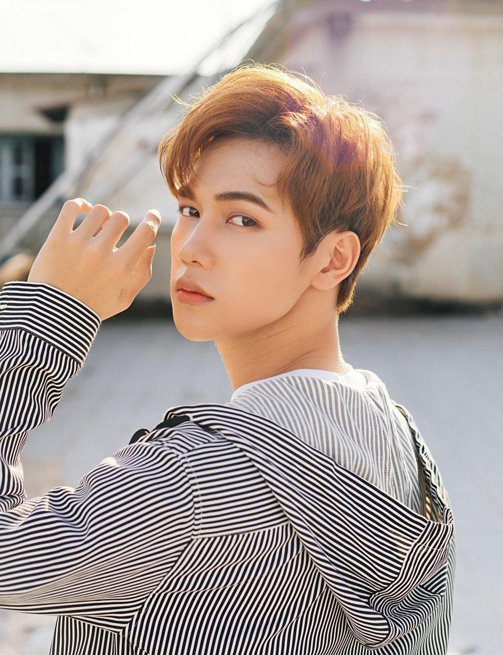 Linh Ngọc Đàm “đối đầu” MisThy trong hình tượng game giống “Tomb Raider” và “Cooking Mama“ ảnh 3