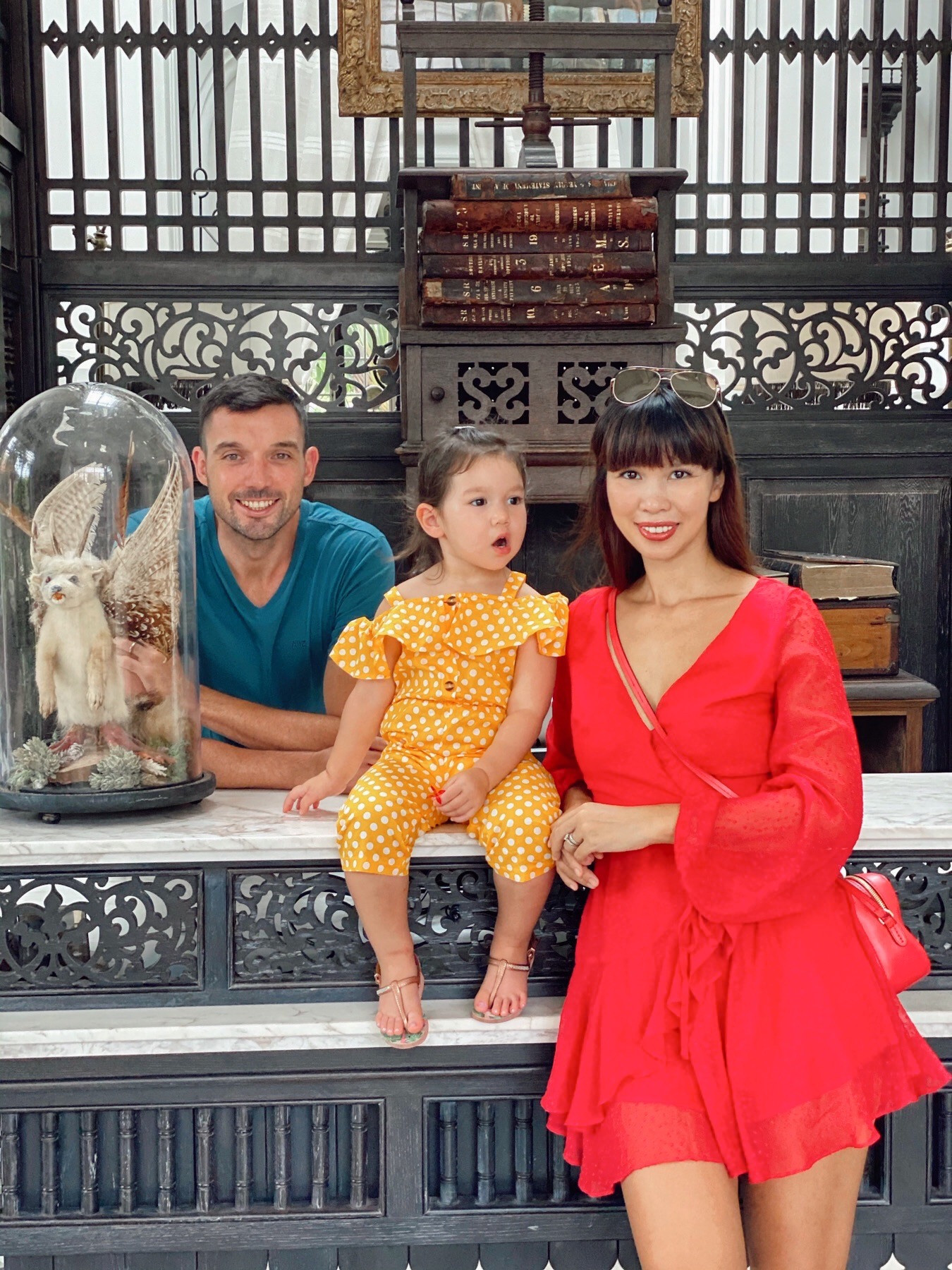 Siêu mẫu Hà Anh diện bikini khoe eo con kiến cùng chồng ở “bãi biển thiên đường“ ảnh 16