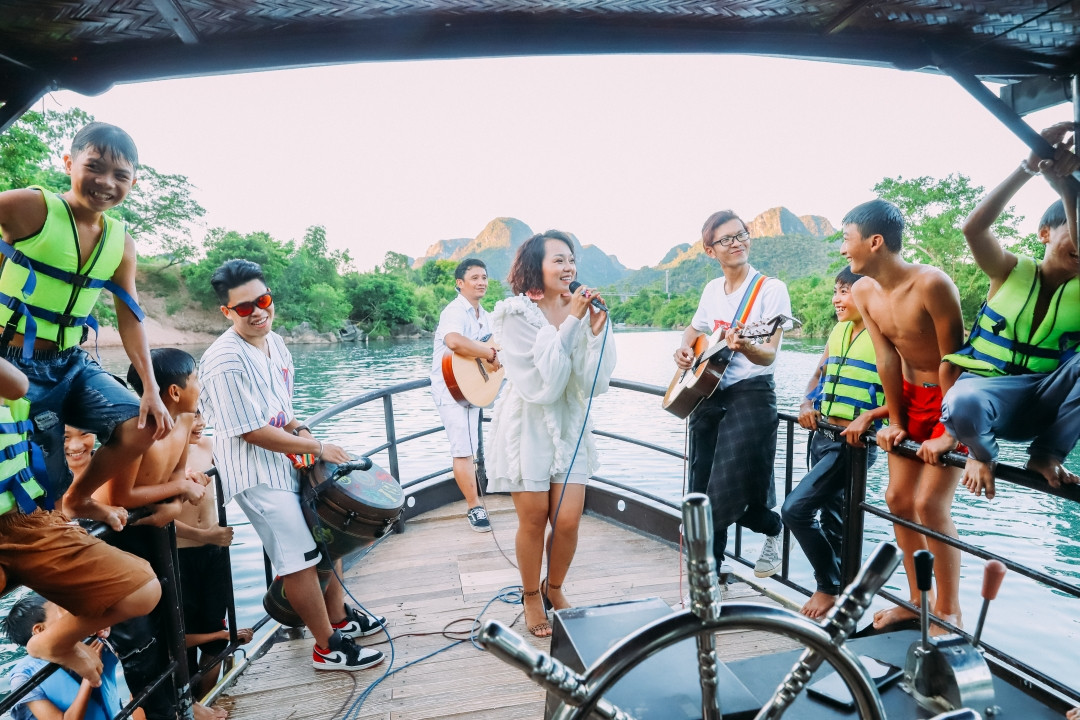 Thái Thùy Linh ra mắt hành trình “hát xuyên Việt”, kể chuyện bầm dập vì “Du ca“ ảnh 6