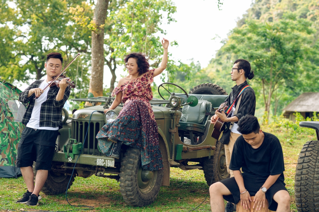 Thái Thùy Linh ra mắt hành trình “hát xuyên Việt”, kể chuyện bầm dập vì “Du ca“ ảnh 5