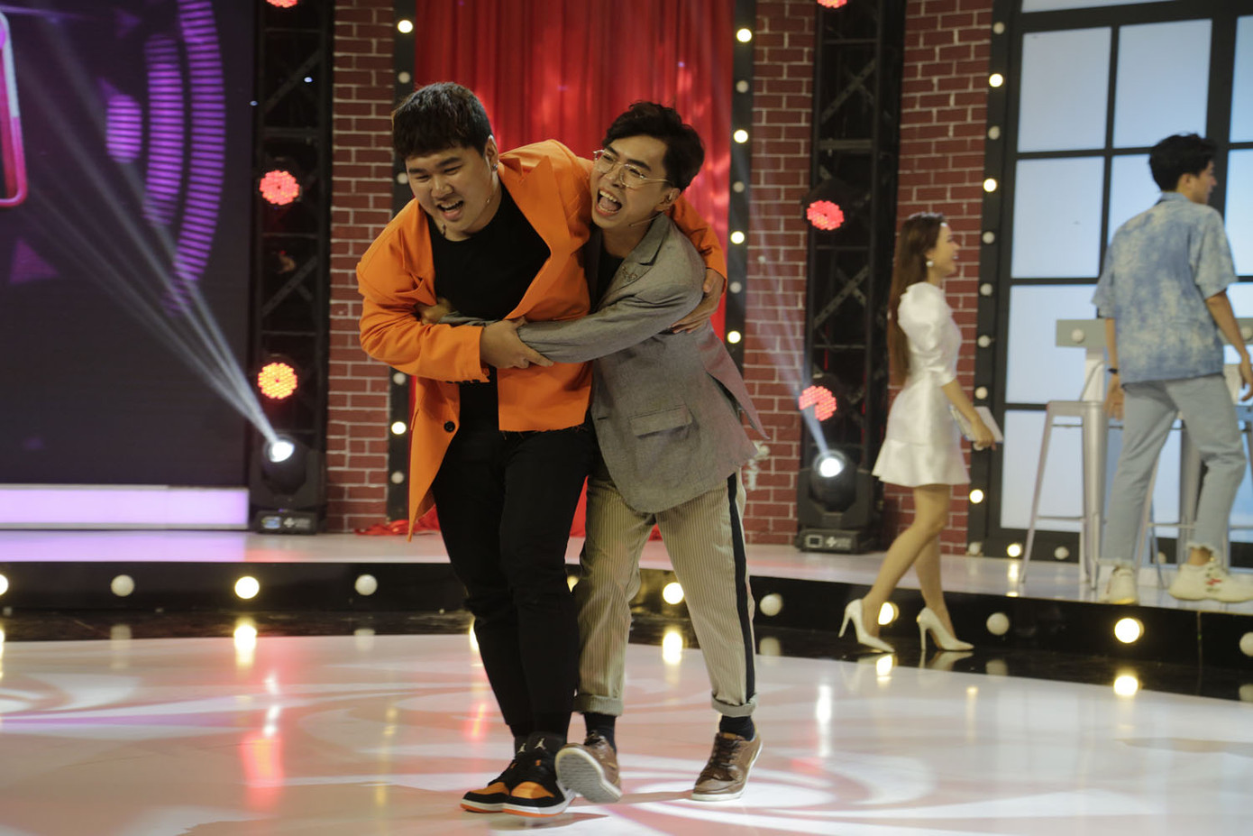 Ngô Kiến Huy bất ngờ vì phiên bản Bolero “siêu lầy” của “Giả vờ yêu“ ảnh 6