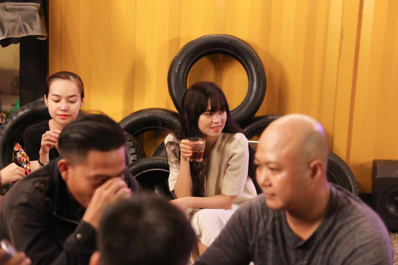 Tuấn Trần hé lộ trailer dự án mới, dự định làm ngoại truyện cho “Bố già”? ảnh 2