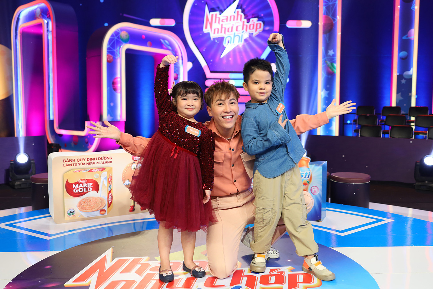 “Cà khịa” biết bao nhiêu người, vậy mà Trấn Thành chỉ biết “câm nín” vì một cậu bé 7 tuổi ảnh 6