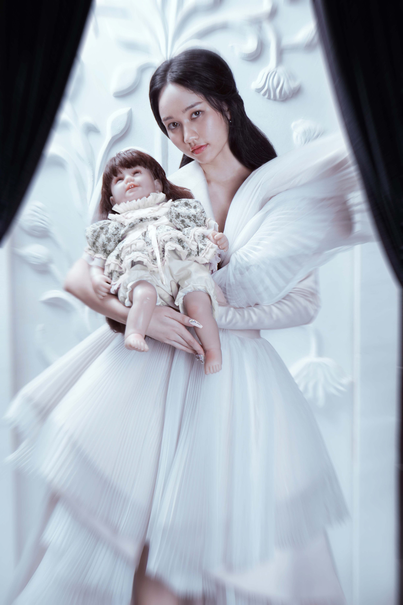 Trúc Anh, Salim, Amee hóa “nàng thơ” thả dáng bên Victor Vũ ảnh 10