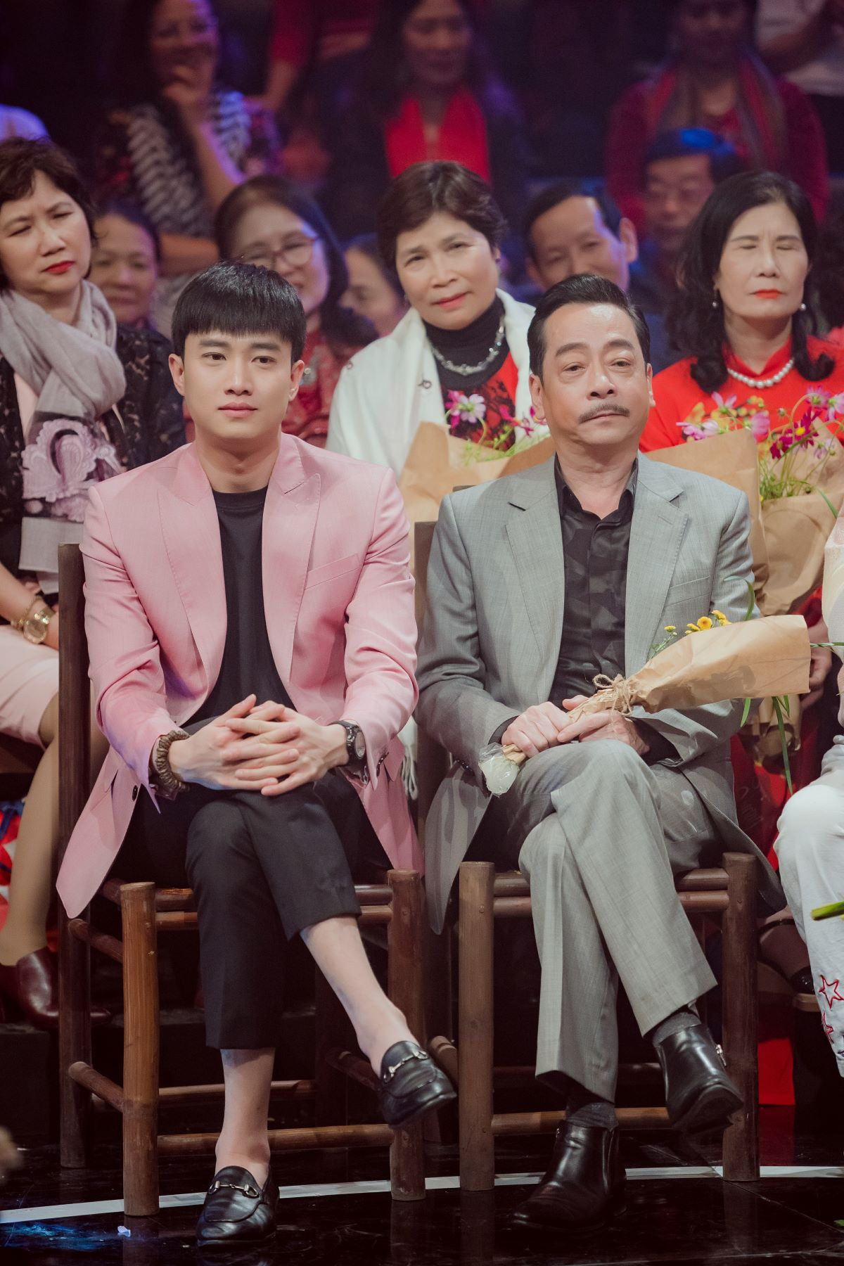 Tiết lộ bất ngờ về sự giàu có và cát-xê 'khủng' của NSND Hoàng Dũng ảnh 2