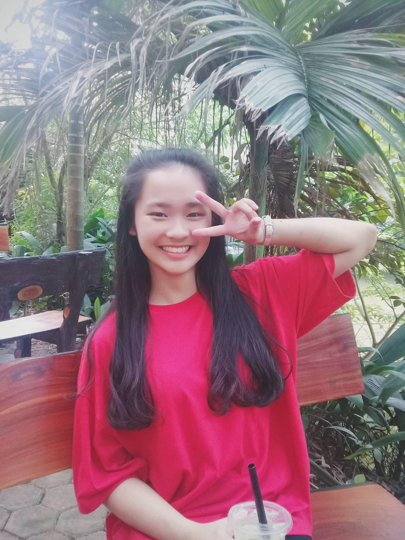 Nữ sinh Đường lên đỉnh Olympia gây ấn tượng với nụ cười 'tỏa nắng' ảnh 7