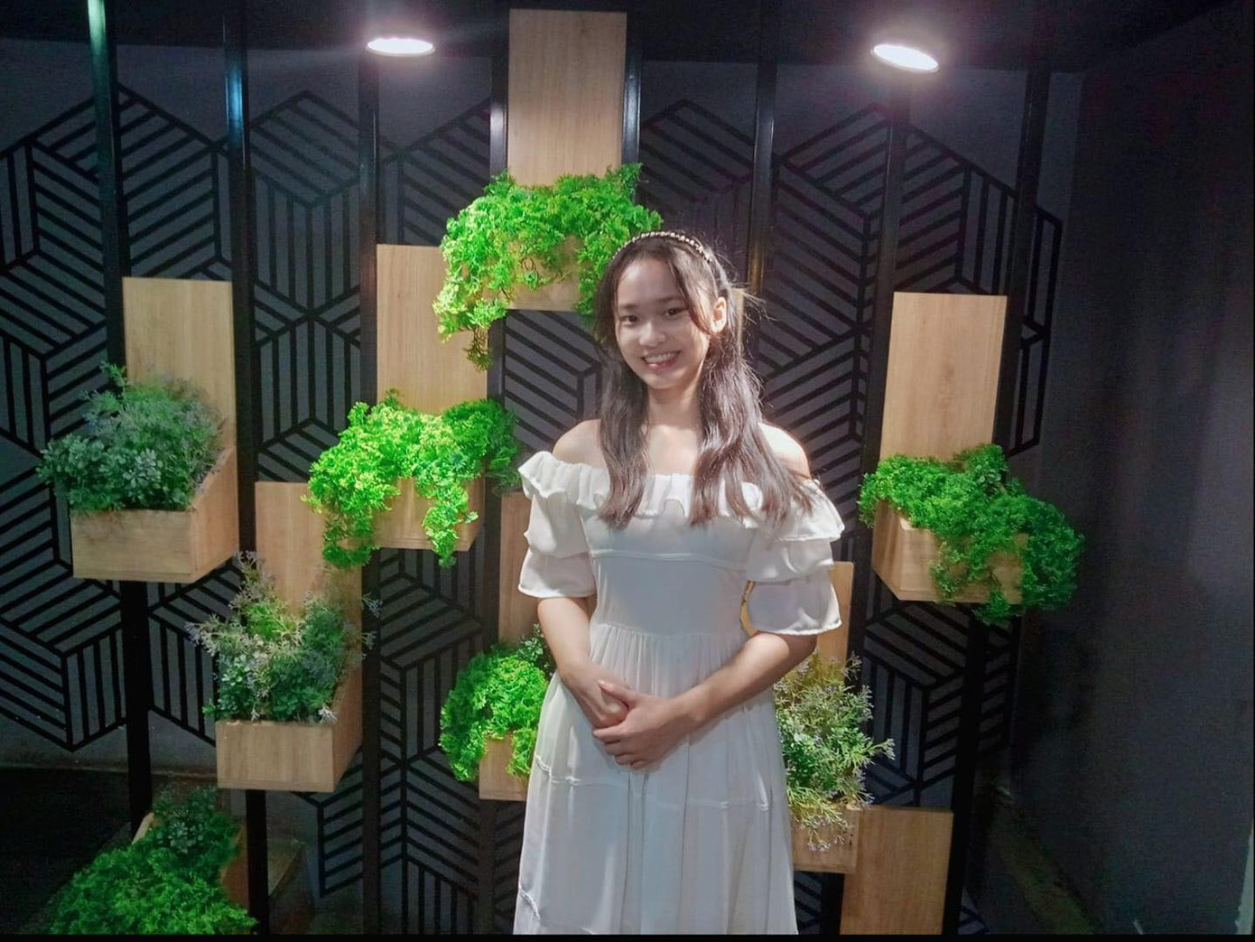 Nữ sinh Đường lên đỉnh Olympia gây ấn tượng với nụ cười 'tỏa nắng' ảnh 8