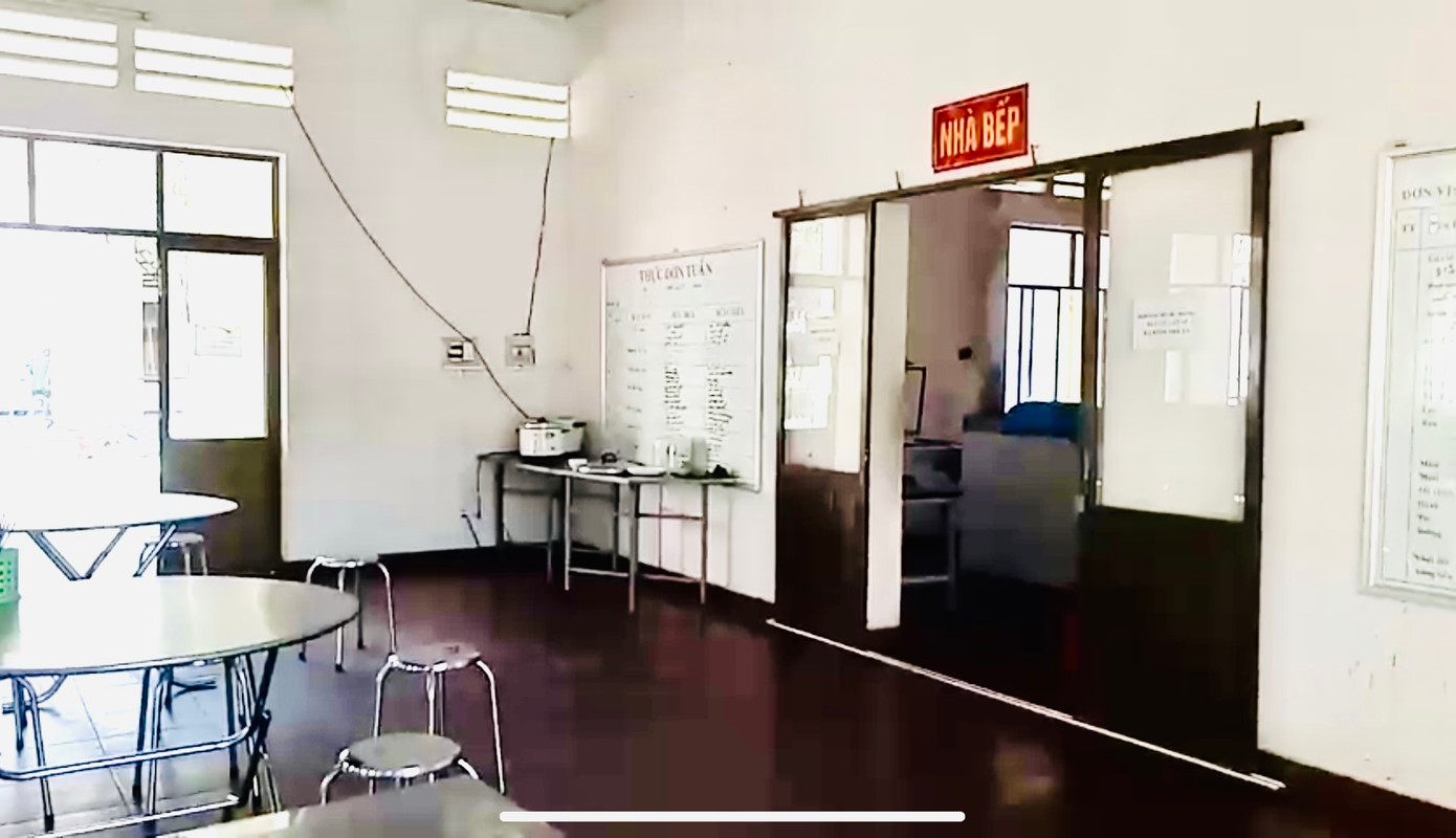 Cận cảnh Bệnh viện dã chiến thứ 2 ở TPHCM chuẩn bị hoạt động ảnh 1