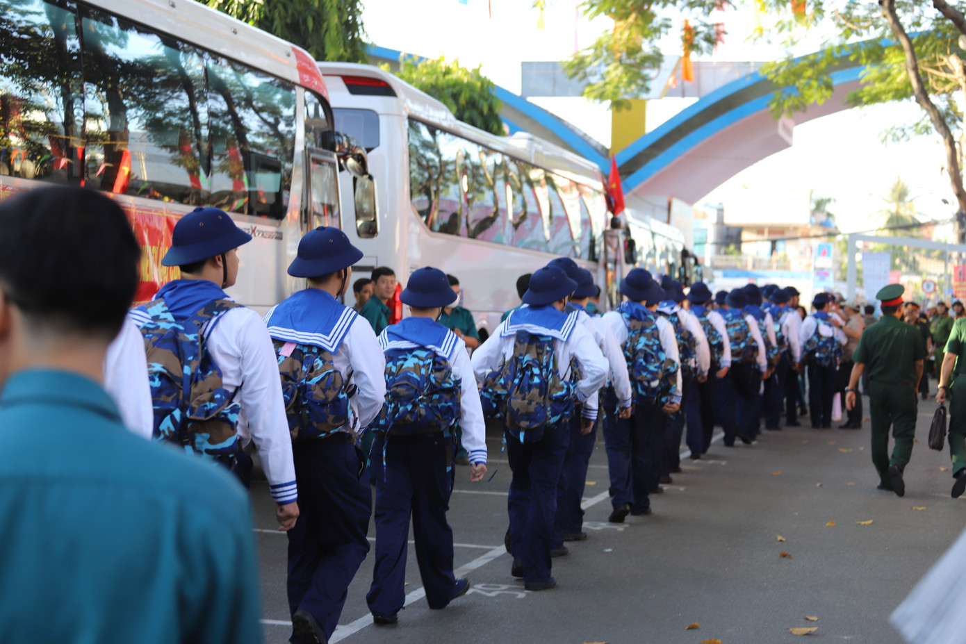 Nam thanh nữ tú TPHCM nhập ngũ ảnh 13