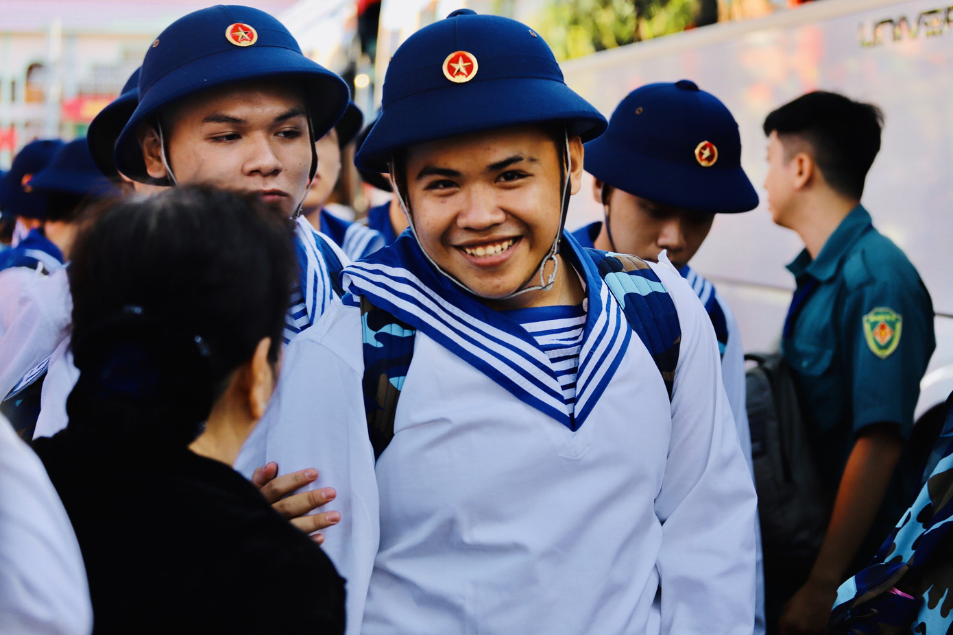 Nam thanh nữ tú TPHCM nhập ngũ ảnh 6