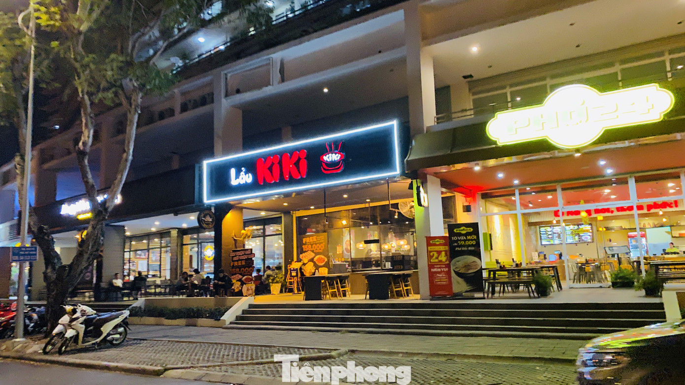 'Phố Hàn Quốc' ở Sài Gòn vắng vẻ trong mùa dịch Covid-19 ảnh 7