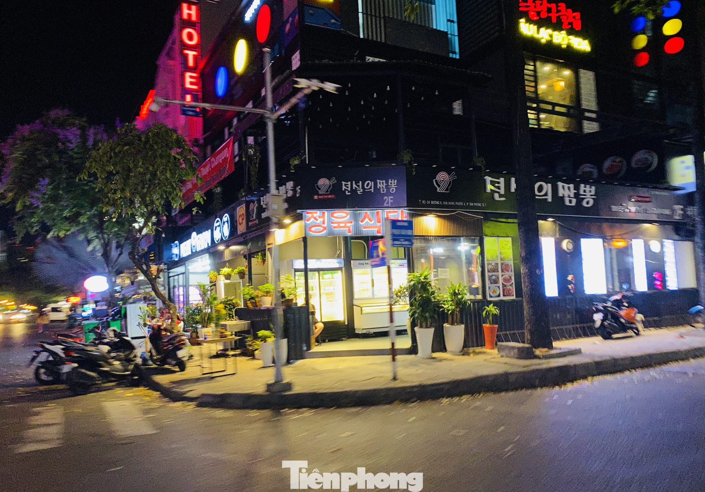 'Phố Hàn Quốc' ở Sài Gòn vắng vẻ trong mùa dịch Covid-19 ảnh 13