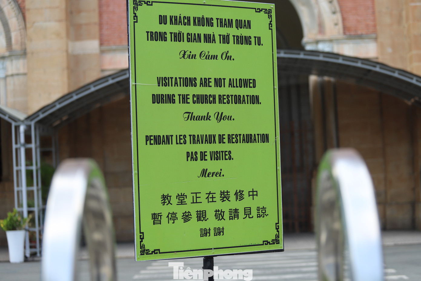 Cận cảnh nhà thờ Đức Bà trùng tu sắp xong ảnh 10