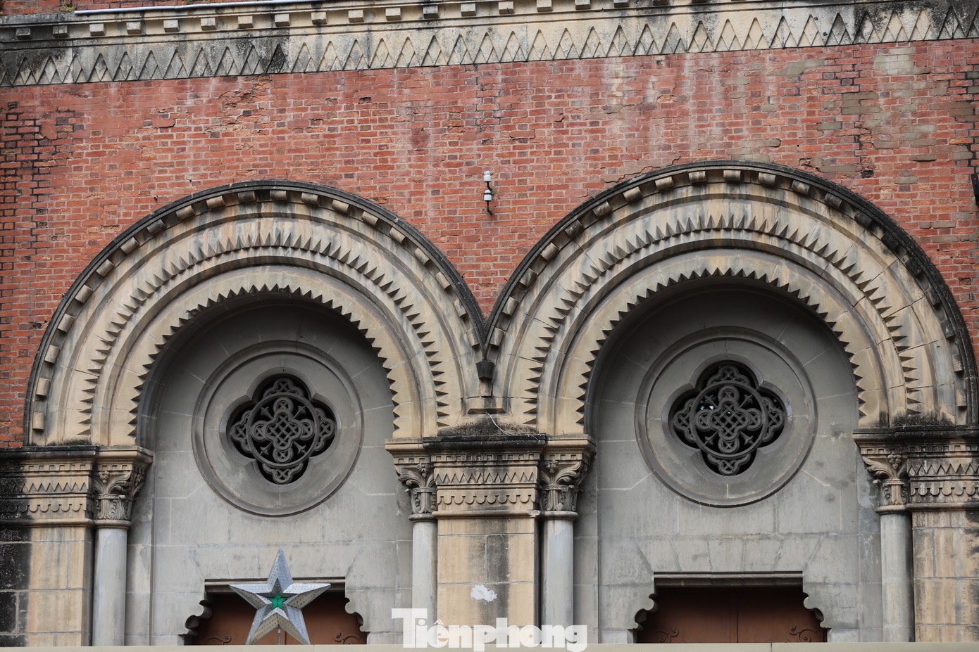 Cận cảnh nhà thờ Đức Bà trùng tu sắp xong ảnh 7