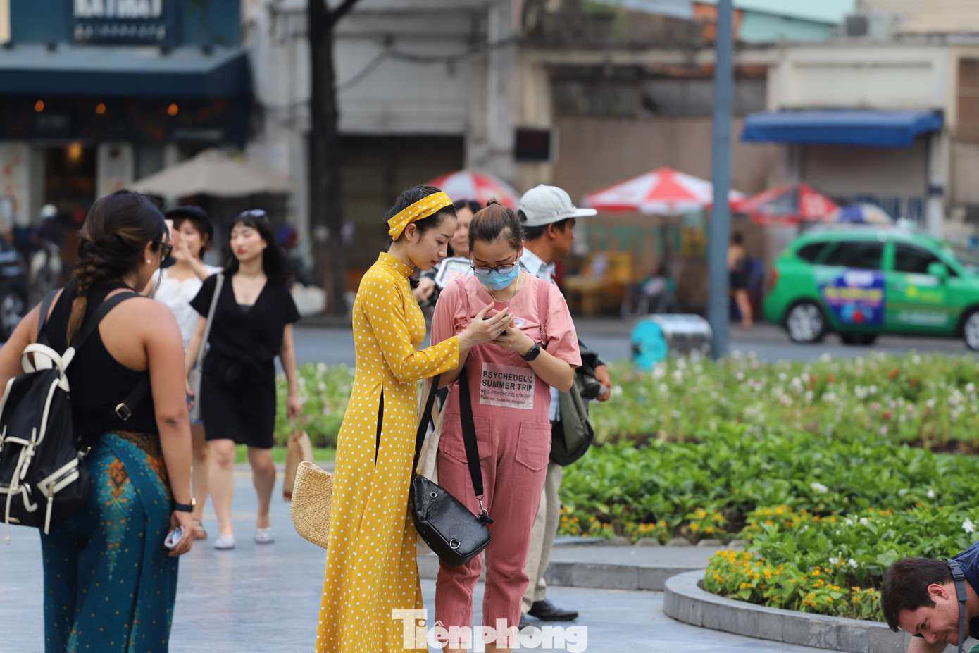 Cận cảnh nhà thờ Đức Bà trùng tu sắp xong ảnh 16