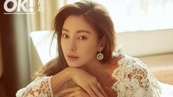 "Nữ hoàng thị phi" Trương Vũ Kỳ là nhân vật bị bóc phốt tiếp theo Lại thêm biến căng C-Biz: Blogger tung hợp đồng Trương Vũ Kỳ sử dụng dịch vụ mang thai hộ ảnh 1