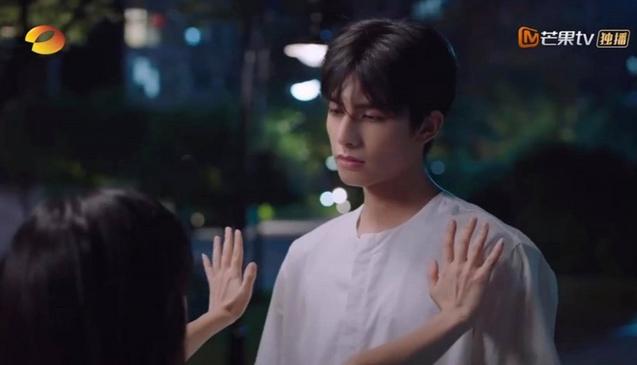 ''Lấy Danh Nghĩa Người Nhà'': Hạ Tử Thu gì cũng giỏi, chỉ không giỏi ''tán gái'' mà thôi ảnh 2