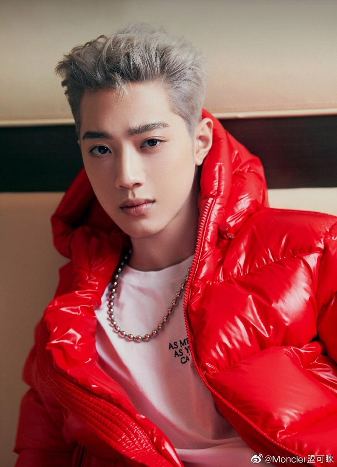 Blogger tiếp tục tung clip Lại Quán Lâm ở cùng “bạn gái” và phản ứng cư dân mạng khác hẳn ảnh 4